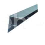 O bară de unghi Profil F din aluminiu cu sistem de ventilație pe fond alb.