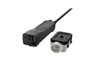 Conectorul electric Pompa de condens Vamp-X cu cablu se află alături de mufa dreptunghiulară corespunzătoare, ambele afișând logo-ul mărcii, pe un fundal alb - ideal pentru sistemele Pompa de condens.